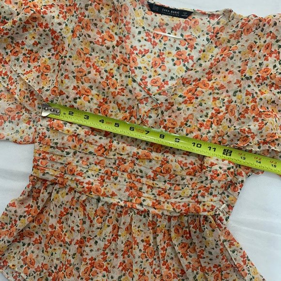 🌟HOST PICK🌟 Zara Basic Ruffle Floral Blouse - Picture 7 of 10